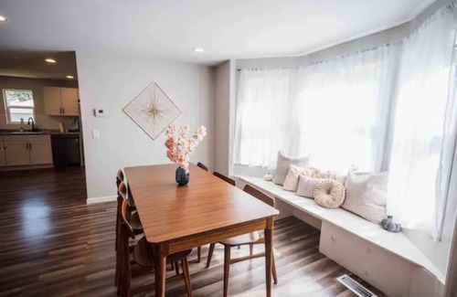 Dodge City Casa | Cool, Trendy house in Dodge City! The Painted Cow