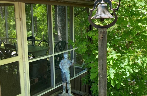 Unaka Cabaña | COPPER HILL RETREAT WHERE DETAIL MATTERS