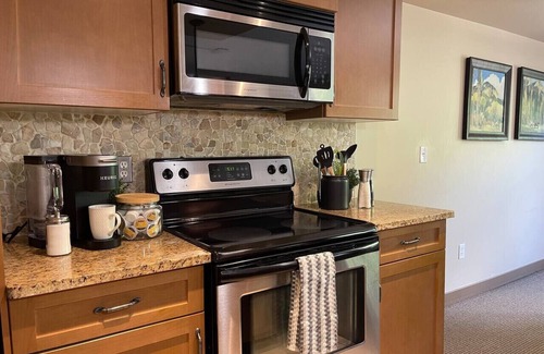 Copperstone Resort Condominio | Copper Point - Outdoor Hot Tub | Fire Table | Gym