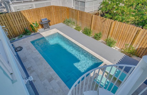 Tybee Island Cabaña | Coral Cottage - New Construction Charming 3-bed/3-bath cottage with PRIVATE POOL