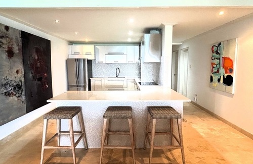 Weston Condominio | Coral Cove 10, Barbados Luxury Beach front Rental