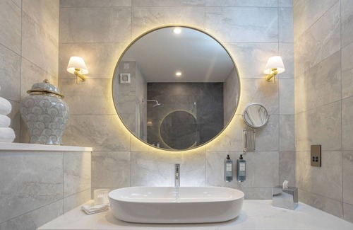 Cork Hotel | Cork’s Vienna Woods Hotel and Villas