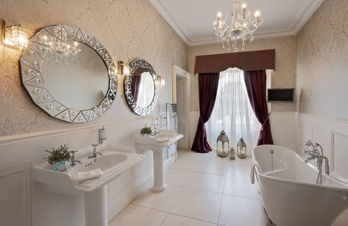 Cork Hotel | Cork’s Vienna Woods Hotel and Villas