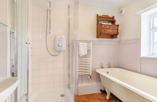 Cropton Cabaña | Corner Cottage