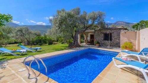 Orgiva Casa | Cortijo Las Pitas Órgiva by Ruralidays