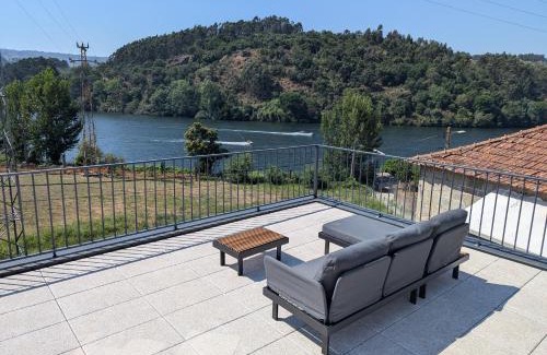 Castelo de Paiva Casa | Costa D'Ouro