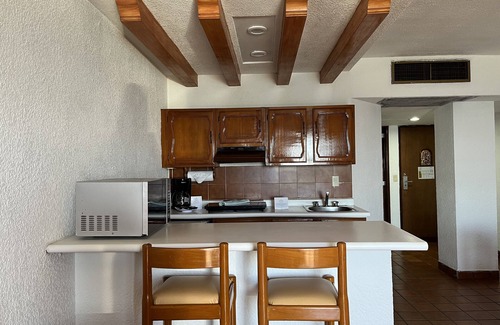 Zona Dorada Complejo | Costa De Oro Beach Hotel