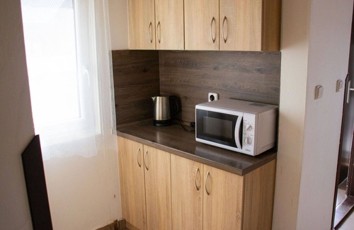 Hradec Kralove Casa | Precioso apartamento en villa para 12 personas con WIFI, TV, patio y mascotas permitida