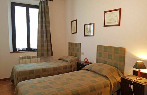 Ponte di Gabbiano Villa | Hermoso apartamento en villa con piscina, WIFI, TV, mascotas permitida, aparcamiento, cerca de Siena