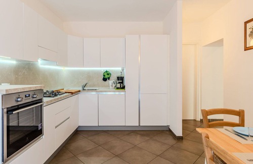 Carlazzo Apartamento | Hermoso apartamento para 4 personas con WIFI, TV, terraza, mascotas permitida y vista panorámica