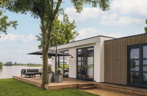 Maurik Casa | Hermoso apartamento en villa con WIFI, TV, terraza, mascotas permitida y aparcamiento