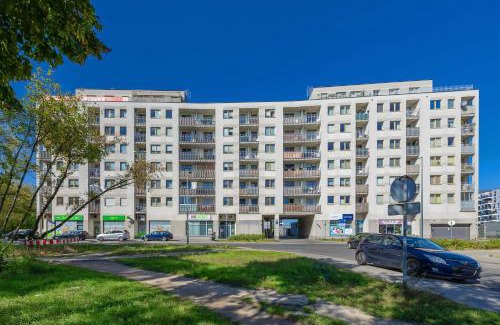 Bialoleka Apartamento | Cosy Apartment with Smart TV by Noclegi Renters