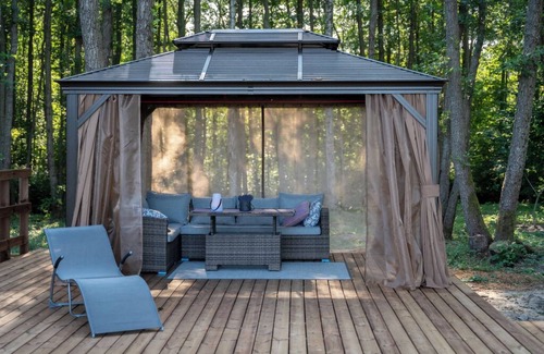 Kardla Alquiler De RV | Cosy camping with front space and bedroom/heated pool