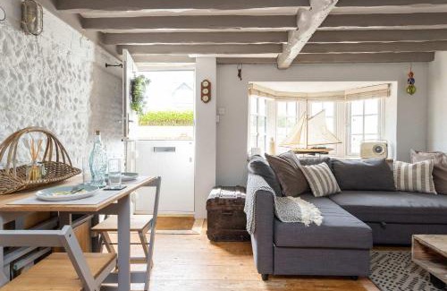 East Wittering Casa | Cosy Character Cottage by the Sea