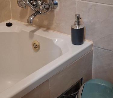 Francistown Apartamento | Cosy Cottage 1