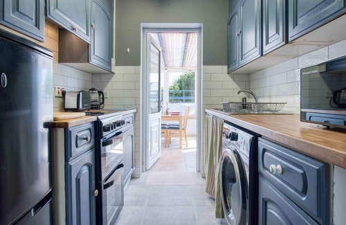 Mumbles Cabaña | Cosy Cottage - 2 Bedroom Cottage - Mumbles