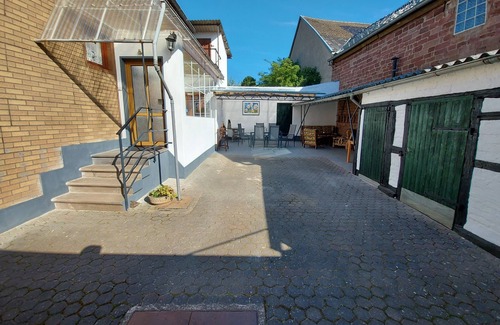 Hergarten Casa | Acogedora casa de campo con un patio en el Eifel Parque Nacional Heimbach Hergarten