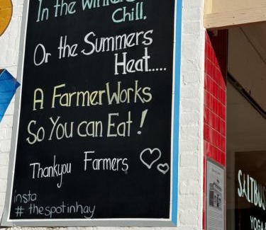 Hay Casa | Cosy Country Cottage with AirCon