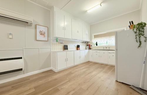 Hay Casa | Cosy Country Cottage with AirCon