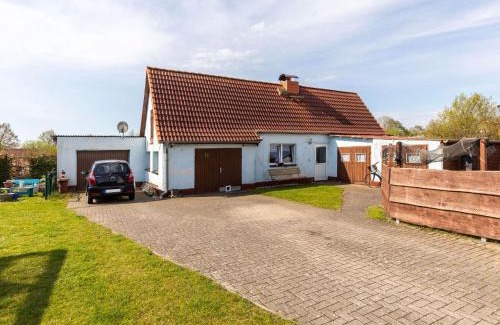 Martensdorf Apartamento | Cosy flat in Niepars with garden