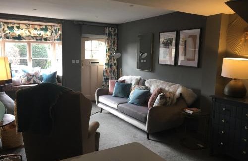 Tealby Casa | Cosy Lincs Wolds cottage in picturesque Tealby