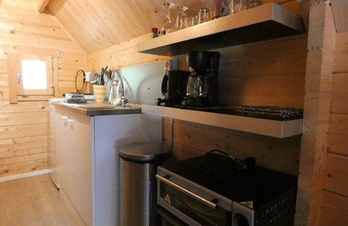 Marum Cabina | Cosy log cabin for rent against the forest edge on the border of Friesland/Groningen/Dr.