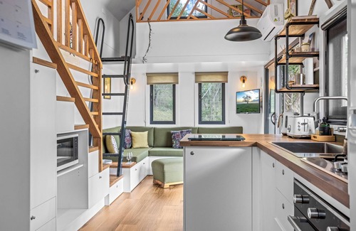 Millfield Casa | Cosy Luxurious Tiny House Hunter Valley - Neudorf Country Retreat