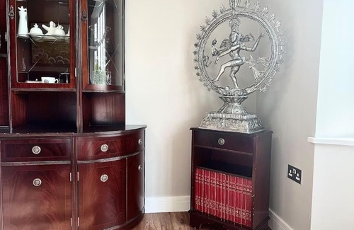 Grimsby Casa | Cosy Modern Grimsby Home