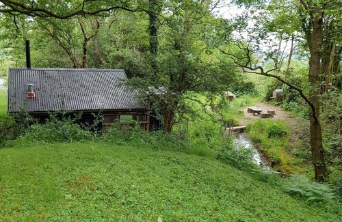 Craswall Cabina | Cosy Mountain Hut, In the Black Mountains near Hay on Wye.Sleeps 2