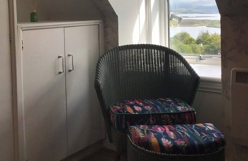 Waternish Casa | Cosy Sea view Skye Cottage for 6