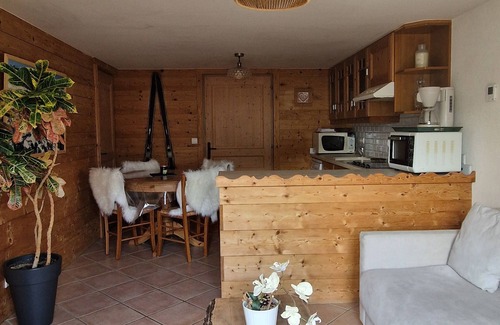 Manigod Apartamento | Gran Savoyard 3 *** apartamento hermosas vistas de las montañas, tranquilo