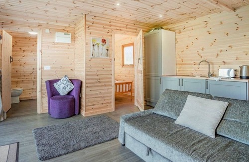 Pentrefelin Cabina | Cothi lodge luxury clamping on the heart of Wales