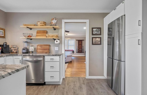 Hot Springs Cabaña | Cottage 300 yards to Oaklawn Casino!