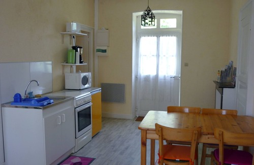 Arlet Cabaña | Casa rural 4/5 personas en Arlet "en un entorno verde"