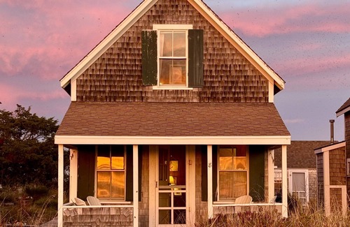 Truro Cabaña | ¡Vistas espectaculares de la bahía de Cape Cod en una playa de asociación privada!