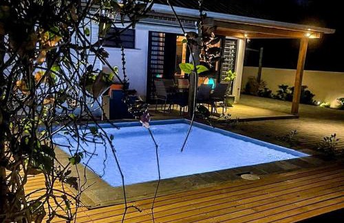 Tamarin Apartamento | Cottage for Couples with Pool, BBQ and views