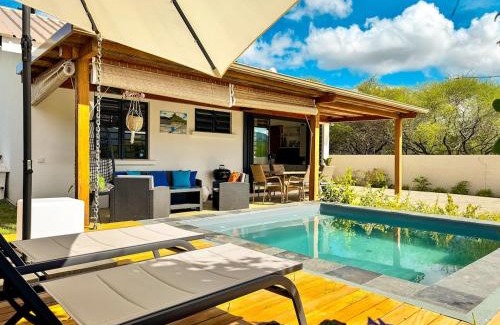 Tamarin Apartamento | Cottage for Couples with Pool, BBQ and views