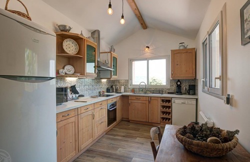 Saint-Priest-la-Prugne Cabaña | Casa Rural 4 pers, terraza y jardín, cerca de los Bosques Negros