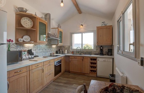 Saint-Priest-la-Prugne Cabaña | Casa Rural 4 pers, terraza y jardín, cerca de los Bosques Negros