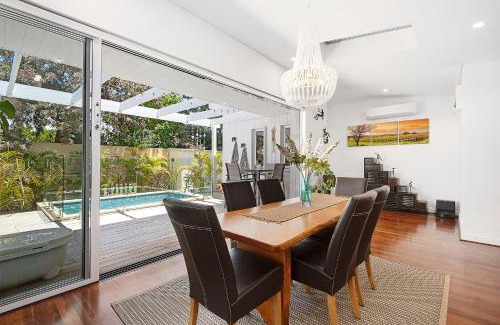 Palmyra Villa | Cottage Gem - 2br Parkside Retreat