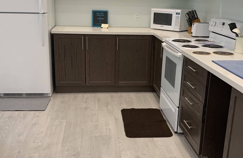 Rideau Lakes Cabaña | Cottage Getaway overlooking the Lake