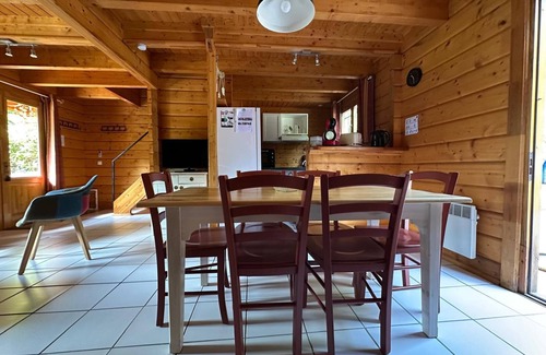 Bias Chalet De Esquí | COTTAGE NEAR MIMIZAN AND CONTIS BALNEO/POOL IN VACATION VILLAGE