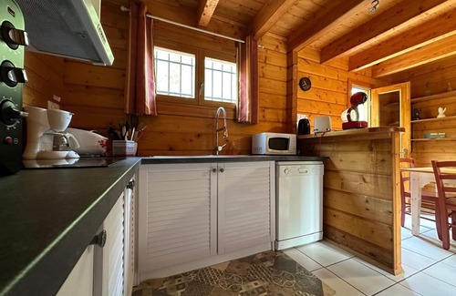 Bias Chalet De Esquí | COTTAGE NEAR MIMIZAN AND CONTIS BALNEO/POOL IN VACATION VILLAGE