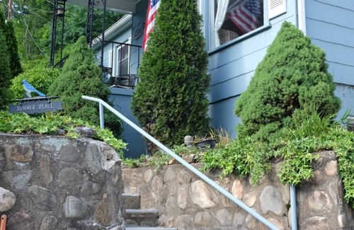 Waynesville Cabaña | Cottage on the Greens- 2/2 hogar con vista # 2 verde del curso Blue Ridge en WCC. A / C, internet