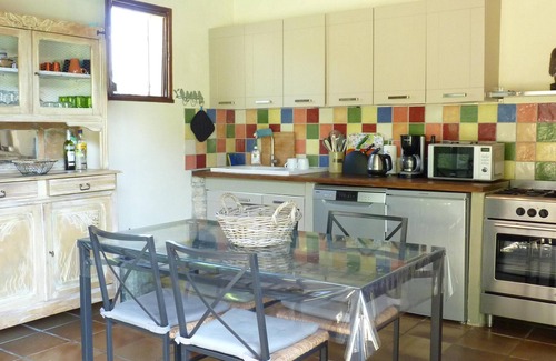 Eygalieres Casa | Casa de campo con piscina privada, jacuzzi y jardín tranquilo