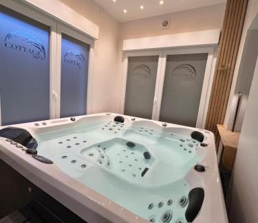 Saint-Mard Hotel | Cottages de France CDG