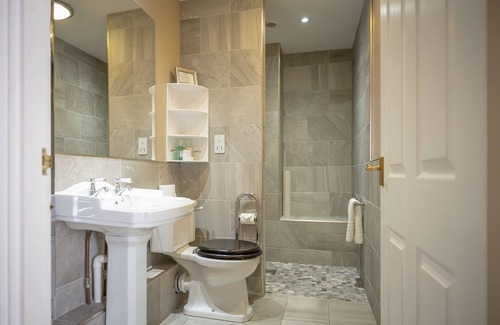 Contin Hotel | Coul House Hotel