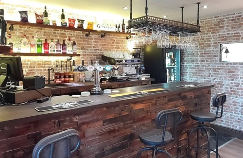 Hexham Cabaña | Country Cabana Pet Friendly