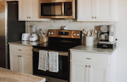 Houston County Casa | Country Charm 4-bedroom house pet and family friendly