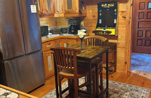 Jackson Apartamento | Country Cozy apartment cabin 3 minutes from Jackson baseball fields